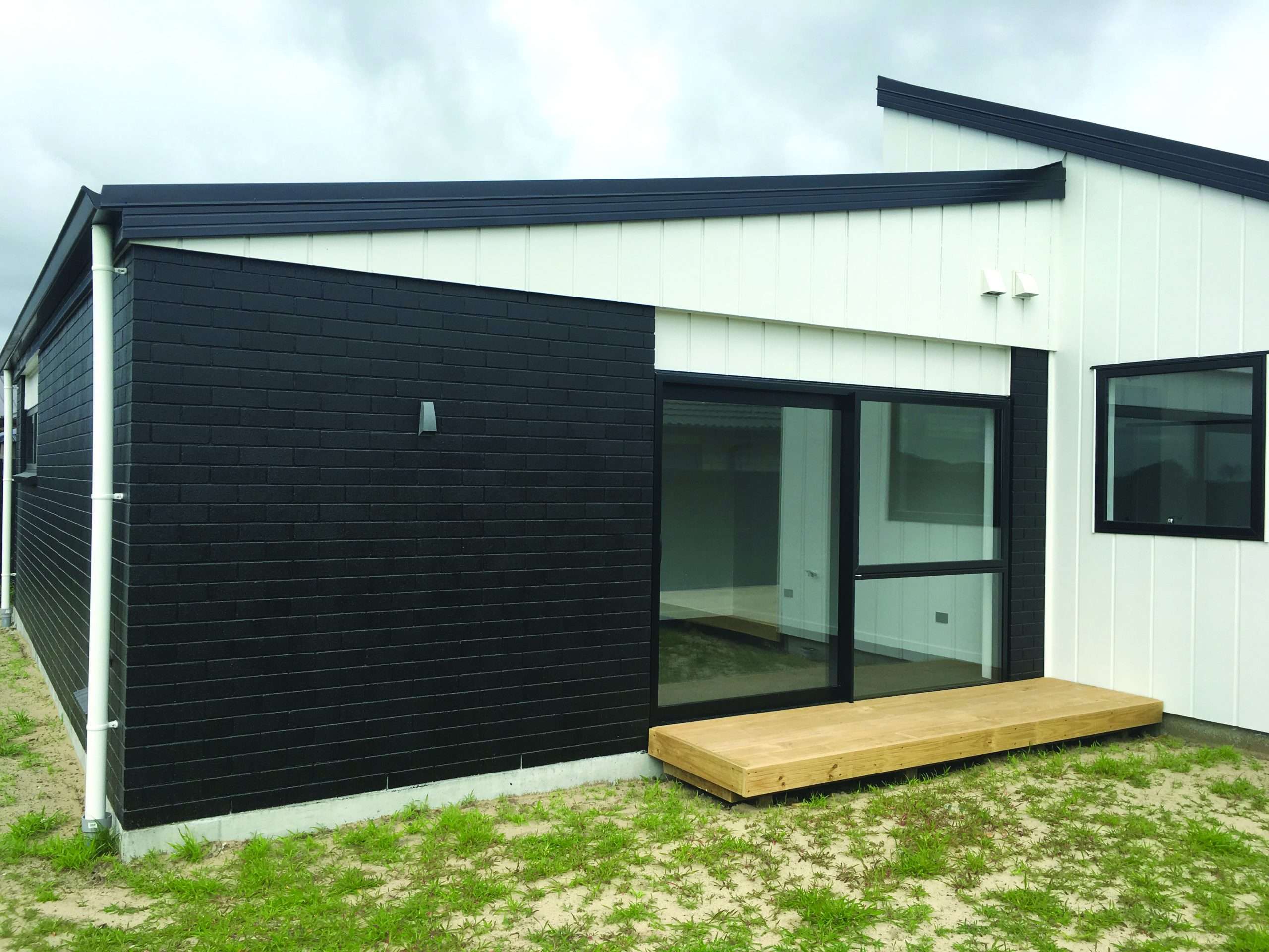 classic painted - Paeroa Precast + Landscape